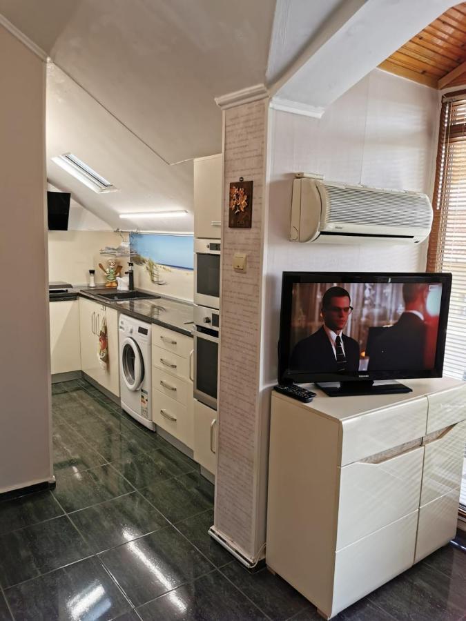شقة بورغاس  في Lucy Apartament المظهر الخارجي الصورة